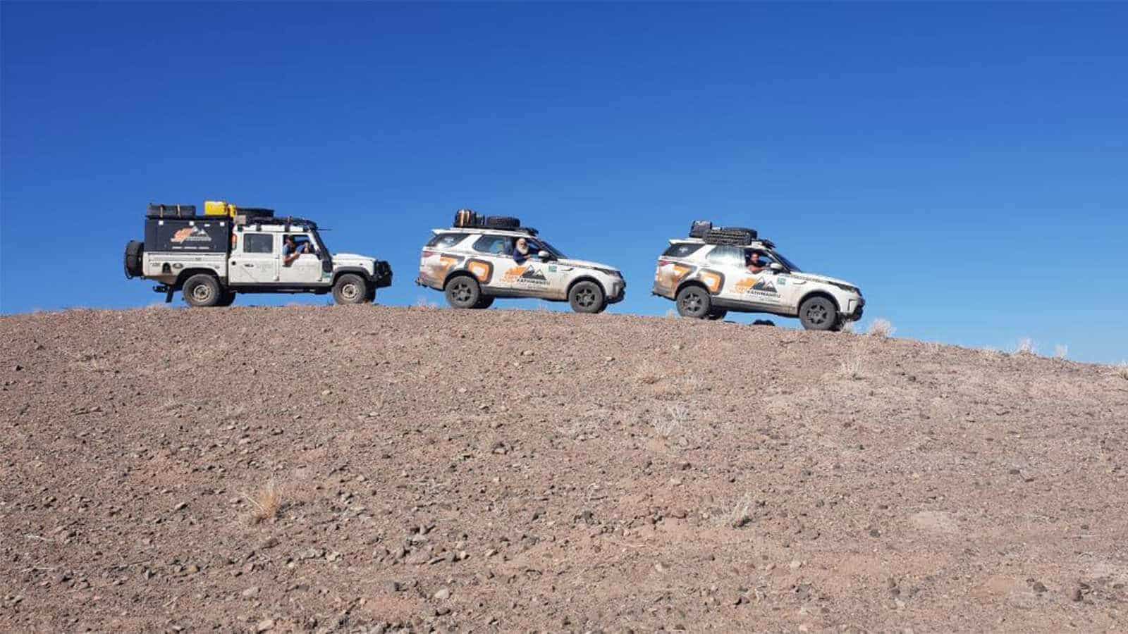 3 Range Rovers